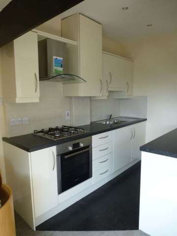  Image of 2 bedroom Apartment to rent in Regent Street Clifton Bristol BS8 at Regent Street, Top Floor Flat  Bristol, BS8 4HW
