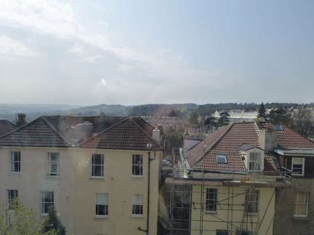  Image of 2 bedroom Apartment to rent in Regent Street Clifton Bristol BS8 at Regent Street, Top Floor Flat  Bristol, BS8 4HW