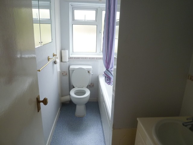  Image of 2 bedroom Flat to rent in Cliveden Close Preston Brighton BN1 at Cliveden Close  Brighton, BN1 6UD