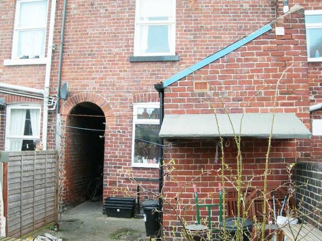  Image of 3 bedroom Detached house for sale in Club Garden Road Sheffield S11 at Club Garden Road Array Heeley, S11 8BX