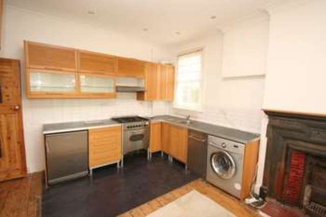  Image of 3 bedroom Flat to rent in College Road London NW10 at LOND0N, NW10 3PE