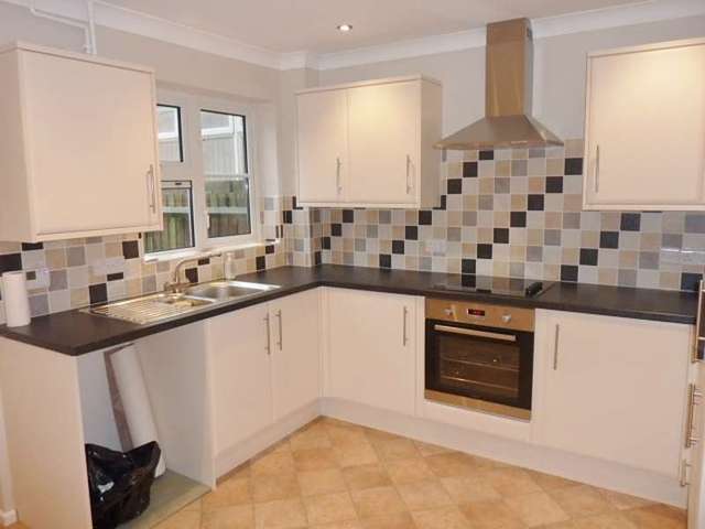  Image of 2 bedroom Detached house to rent in Collingwood Close Eastbourne BN23 at Eastbourne, BN23 6HW