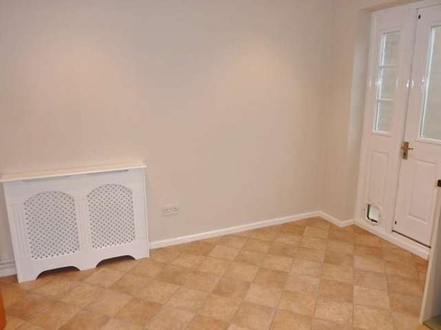  Image of 2 bedroom Detached house to rent in Collingwood Close Eastbourne BN23 at Eastbourne, BN23 6HW