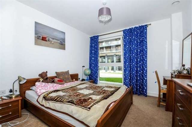  Image of 1 bedroom Flat for sale in Plough Way London SE16 at Surrey Quays, SE16 7UD
