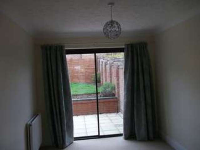  Image of 4 bedroom Detached house to rent in Copsewood Avenue Worcester WR5 at Copsewood Avenue  Worcester, WR5 1SH