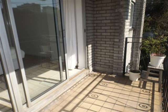  Image of 2 bedroom Flat to rent in Cowper Place Cardiff CF24 at Cardiff, CF24 3FT
