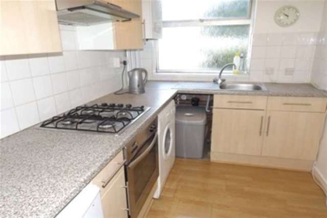  Image of 2 bedroom Flat to rent in Cowper Place Cardiff CF24 at Cardiff, CF24 3FT