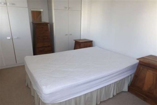  Image of 2 bedroom Flat to rent in Cowper Place Cardiff CF24 at Cardiff, CF24 3FT