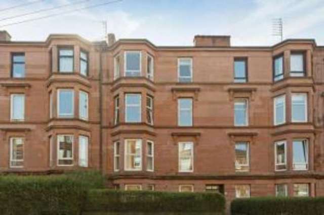  Image of 2 bedroom Flat for sale in Craigpark Drive Dennistoun Glasgow G31 at Glasgow Lanarkshire Springburn, G31 2NP