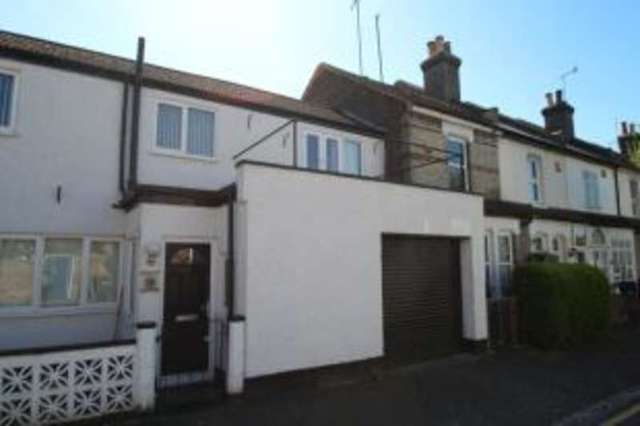  Image of 2 bedroom End of Terrace for sale in Cranmer Road Croydon CR0 at Croydon  Croydon, CR0 1SR