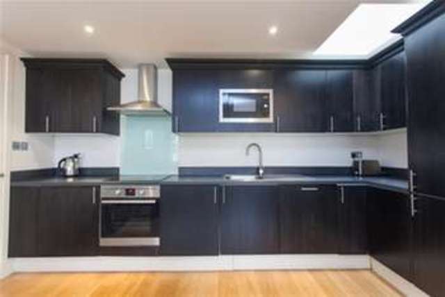  Image of 3 bedroom Flat to rent in Craven Hill Gardens London W2 at London, W2 3EA