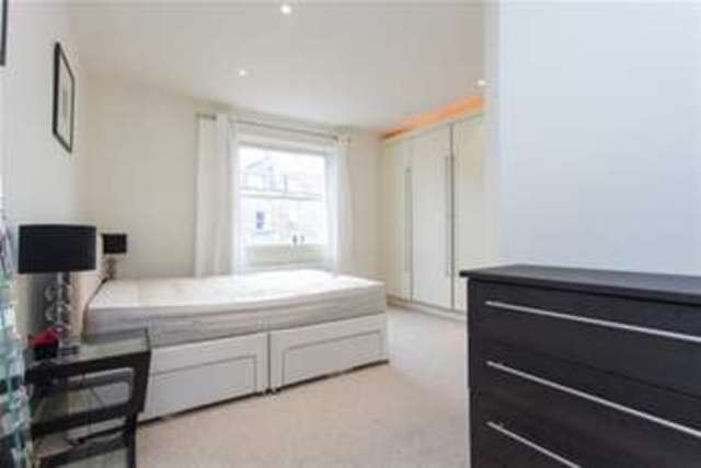  Image of 3 bedroom Flat to rent in Craven Hill Gardens London W2 at London, W2 3EA