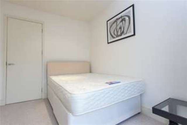  Image of 3 bedroom Flat to rent in Craven Hill Gardens London W2 at London, W2 3EA