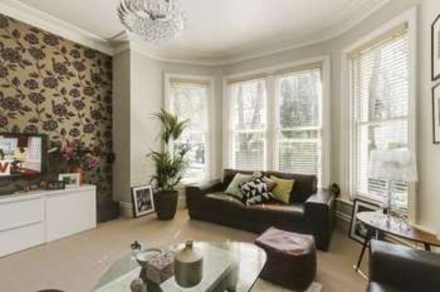  Image of 2 bedroom Flat for sale in Crescent Road London N8 at Crescent Road  Crouch End, N8 8AT