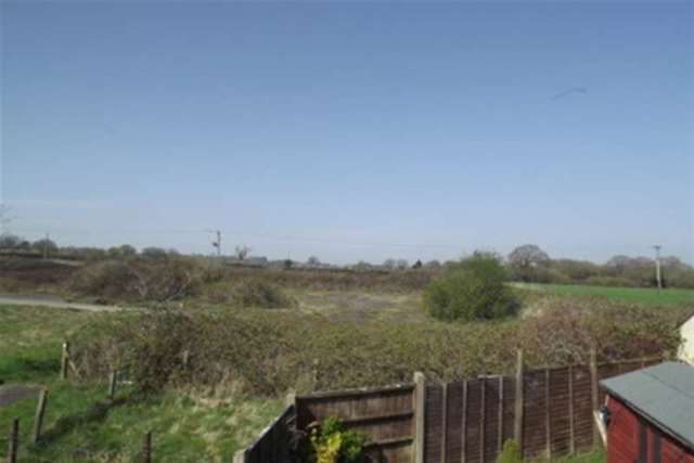  Image of 1 bedroom Semi-Detached house to rent in Crib Close Chard TA20 at Chard, TA20 1EE