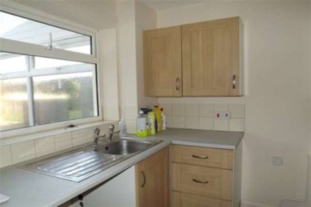  Image of 1 bedroom Semi-Detached house to rent in Crib Close Chard TA20 at Chard, TA20 1EE
