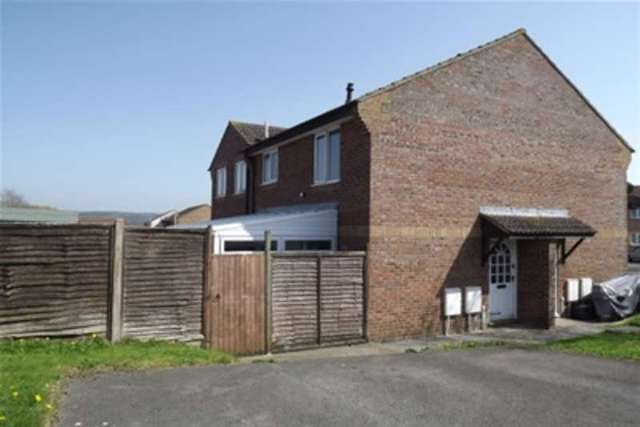  Image of 1 bedroom Semi-Detached house to rent in Crib Close Chard TA20 at Chard, TA20 1EE
