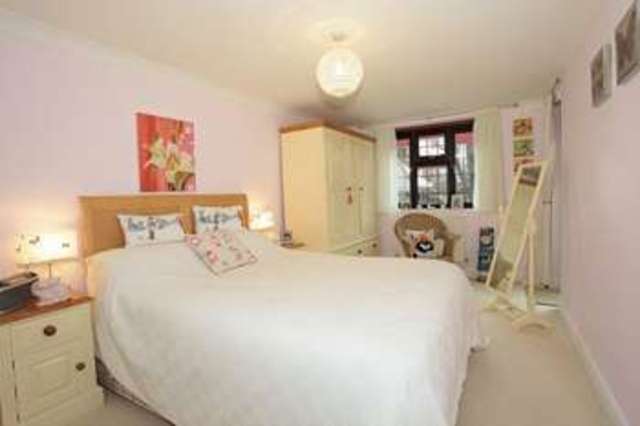  Image of 2 bedroom Maisonette for sale in Croft Road Crowborough TN6 at Croft Road  Crowborough, TN6 1DR