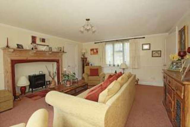  Image of 2 bedroom Maisonette for sale in Croft Road Crowborough TN6 at Croft Road  Crowborough, TN6 1DR