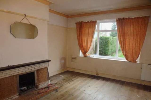  Image of 3 bedroom Semi-Detached house for sale in Cromwell Avenue Gatley Cheadle SK8 at CROMWELL AVENUE GATLEY CHEADLE, SK8 4BS