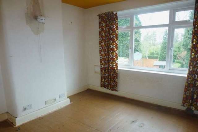 Image of 3 bedroom Semi-Detached house for sale in Cromwell Avenue Gatley Cheadle SK8 at CROMWELL AVENUE GATLEY CHEADLE, SK8 4BS
