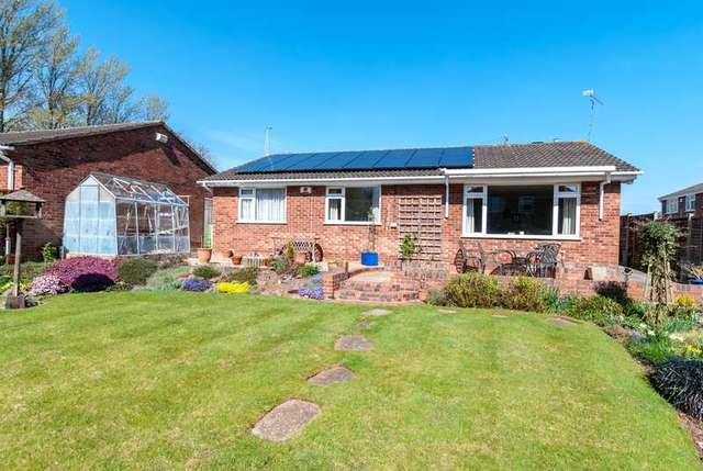  Image of 3 bedroom Bungalow for sale in Cropston Avenue Loughborough LE11 at Loughborough, LE11 4PR