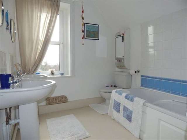  Image of 4 bedroom Semi-Detached house for sale in Cumnock Terrace Castle Cary BA7 at Castle Cary, BA7 7HY