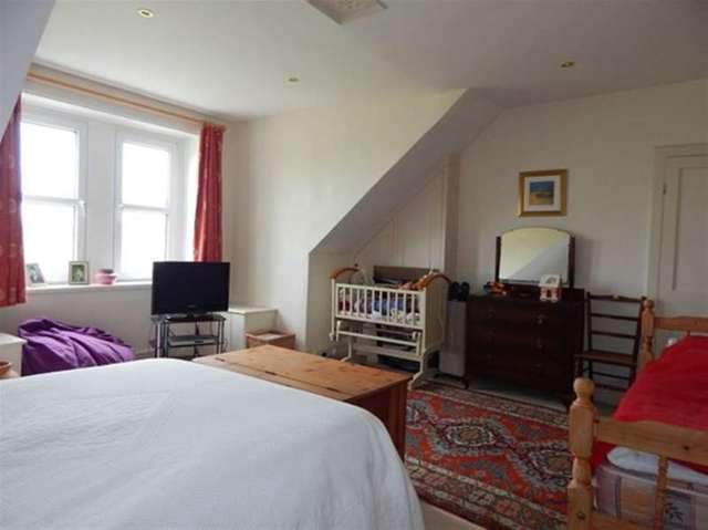  Image of 4 bedroom Semi-Detached house for sale in Cumnock Terrace Castle Cary BA7 at Castle Cary, BA7 7HY
