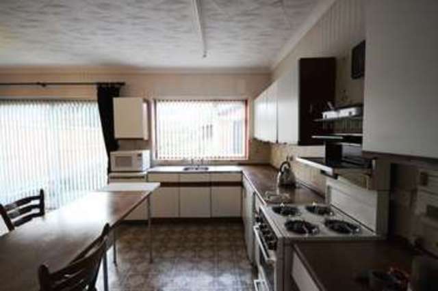  Image of 3 bedroom Semi-Detached house for sale in Cutenhoe Road Luton LU1 at Cutenhoe Road  Luton, LU1 3NQ