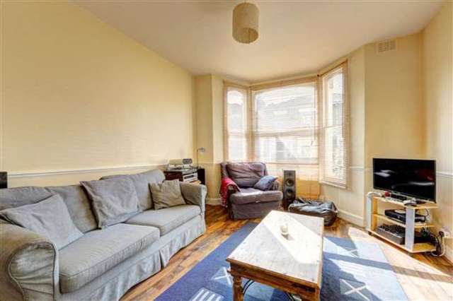  Image of 3 bedroom Flat for sale in Dalberg Road London SW2 at Brixton, SW2 1AJ