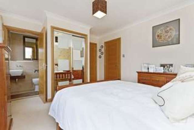  Image of 4 bedroom Terraced house for sale in Daly Gardens High Valleyfield Dunfermline KY12 at Daly Gardens High Valleyfield Dunfermline, KY12 8EH