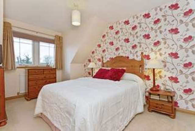 Image of 4 bedroom Terraced house for sale in Daly Gardens High Valleyfield Dunfermline KY12 at Daly Gardens High Valleyfield Dunfermline, KY12 8EH