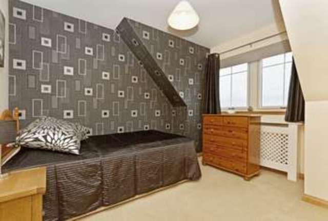  Image of 4 bedroom Terraced house for sale in Daly Gardens High Valleyfield Dunfermline KY12 at Daly Gardens High Valleyfield Dunfermline, KY12 8EH