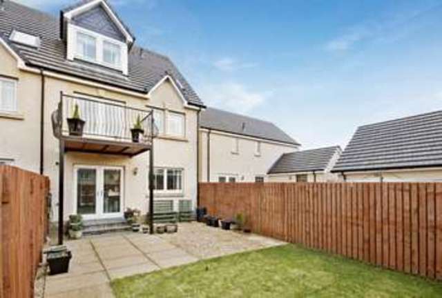  Image of 4 bedroom Terraced house for sale in Daly Gardens High Valleyfield Dunfermline KY12 at Daly Gardens High Valleyfield Dunfermline, KY12 8EH