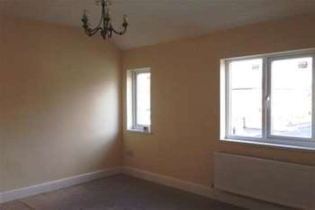  Image of 2 bedroom Flat to rent in West Auckland Road Darlington DL3 at Darlington, DL3 9EJ