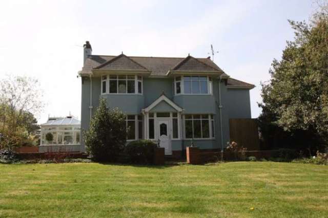  Image of 5 bedroom Detached house to rent in Dawlish Road Alphington Exeter EX2 at Dawlish Road  Exeter, EX2 8XW