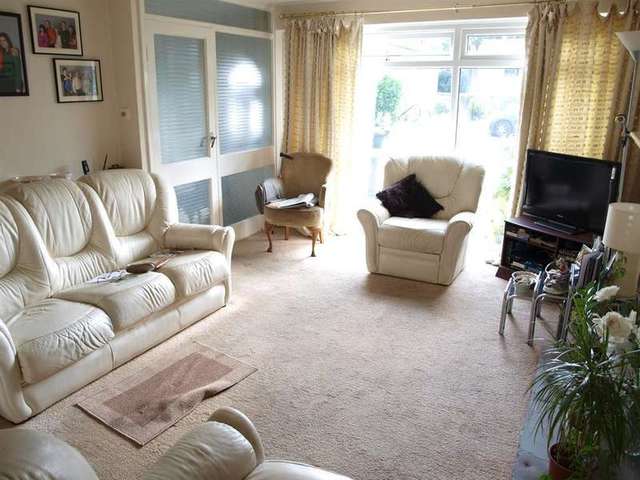  Image of 3 bedroom End of Terrace for sale in Dean Court Leeds LS8 at Leeds  Gledhow, LS8 4AJ