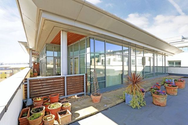  Image of 2 bedroom Flat for sale in Deanery Road Bristol BS1 at Deanery Road  Bristol, BS1 5QH