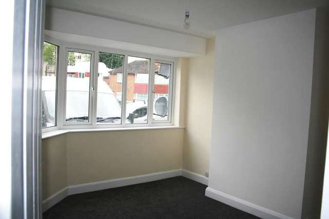  Image of 2 bedroom Maisonette to rent in Deer Park Gardens Mitcham CR4 at Surrey  Mitcham, CR4 4DZ