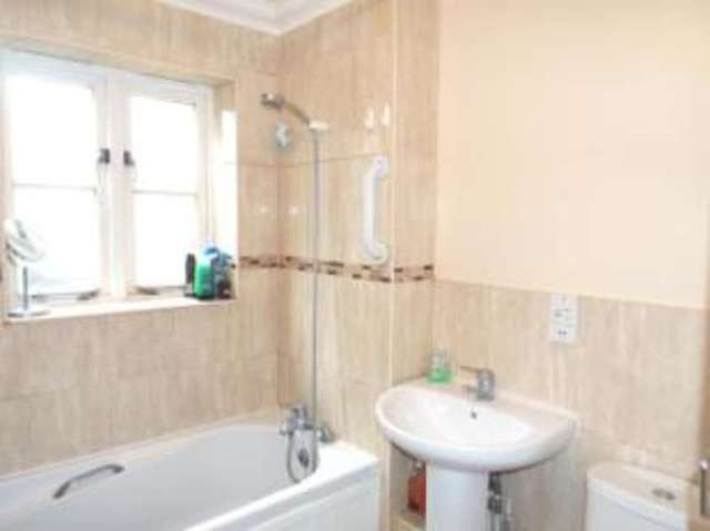  Image of 1 bedroom Flat for sale in Pottery Close Denmead Waterlooville PO7 at Denmead Waterlooville Denmead, PO7 6DG