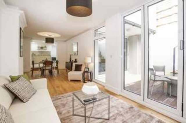  Image of 2 bedroom Flat for sale in Denton Road London N8 at Denton Road  Crouch End, N8 9NS