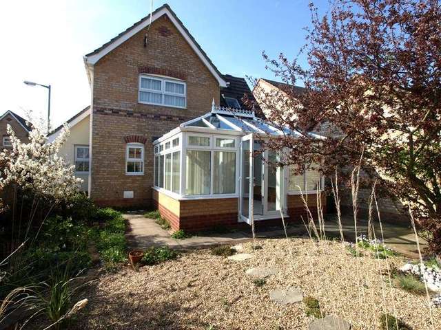  Image of 3 bedroom Detached house to rent in Desborough Way Thorpe St. Andrew Norwich NR7 at Desborough Way  Norwich, NR7 0RR