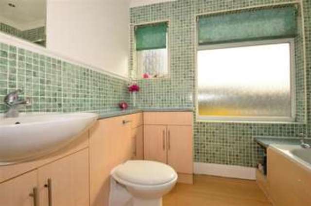  Image of 3 bedroom Terraced house for sale in Devonshire Road Gravesend DA12 at Gravesend Kent Gravesend, DA12 5AA