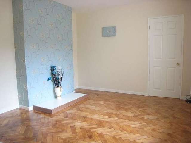  Image of 3 bedroom Semi-Detached house to rent in Diadem Drive Leeds LS14 at Leeds LS14 Leeds, LS14 6AP
