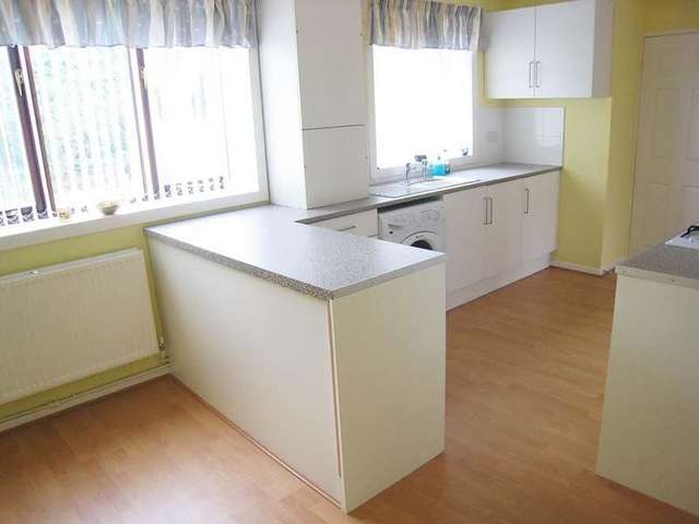  Image of 3 bedroom Semi-Detached house to rent in Diadem Drive Leeds LS14 at Leeds LS14 Leeds, LS14 6AP