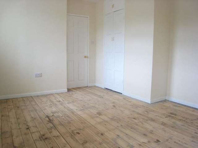  Image of 3 bedroom Semi-Detached house to rent in Diadem Drive Leeds LS14 at Leeds LS14 Leeds, LS14 6AP