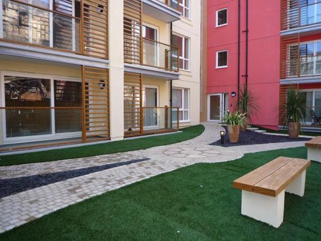  Image of 1 bedroom Apartment to rent in Dock Street Hull HU1 at Hull, HU1 3AL