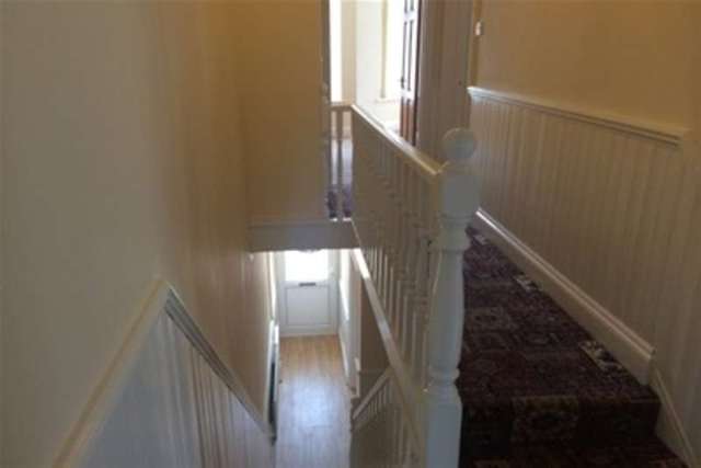  Image of 4 bedroom Terraced house to rent in Dogfield Street Cathays Cardiff CF24 at Cardiff, CF24 4QN