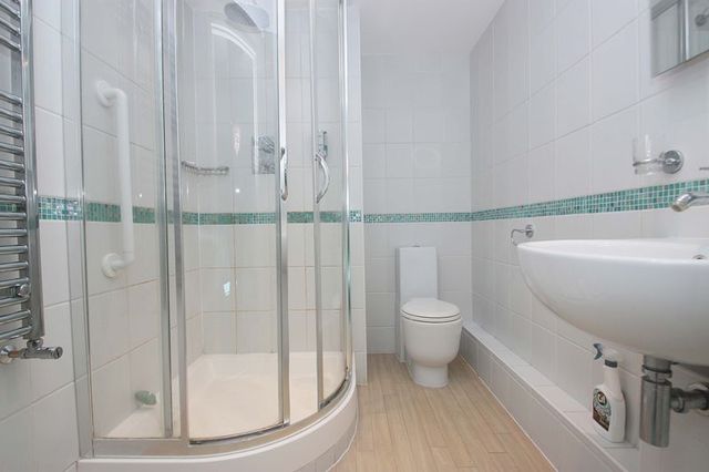  Image of 2 bedroom Flat for sale in High Road Chigwell IG7 at High Road  Chigwell, IG7 6PH