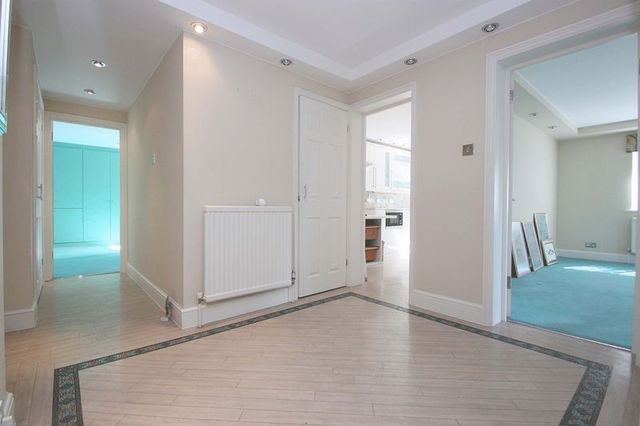  Image of 2 bedroom Flat for sale in High Road Chigwell IG7 at High Road  Chigwell, IG7 6PH